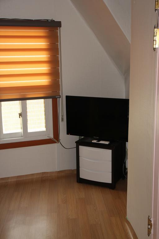 Guest house J Story