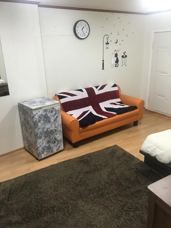 Guest house J Story